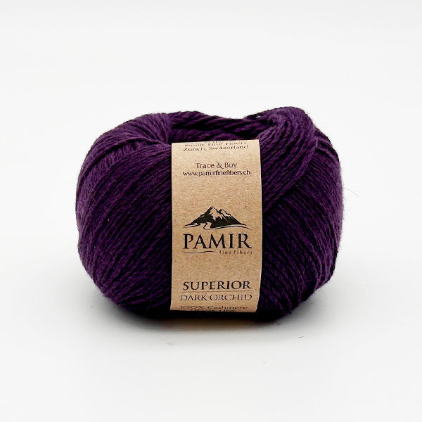 Cashmere SUPERIOR Garn in der Farbe Dark Orchid, Vorderansicht