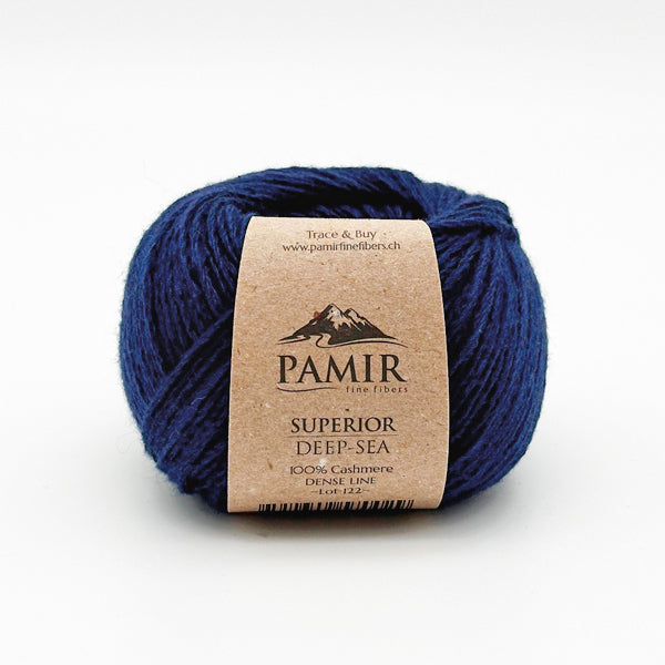 Cashmere SUPERIOR Garn in der Farbe Deep Sea, Vorderansicht
